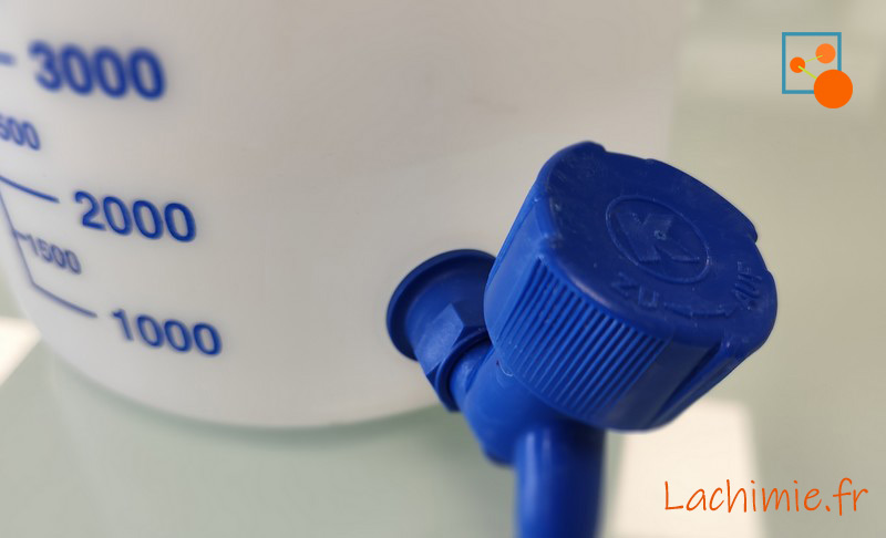 eau déminéralisées dans une bonbonne